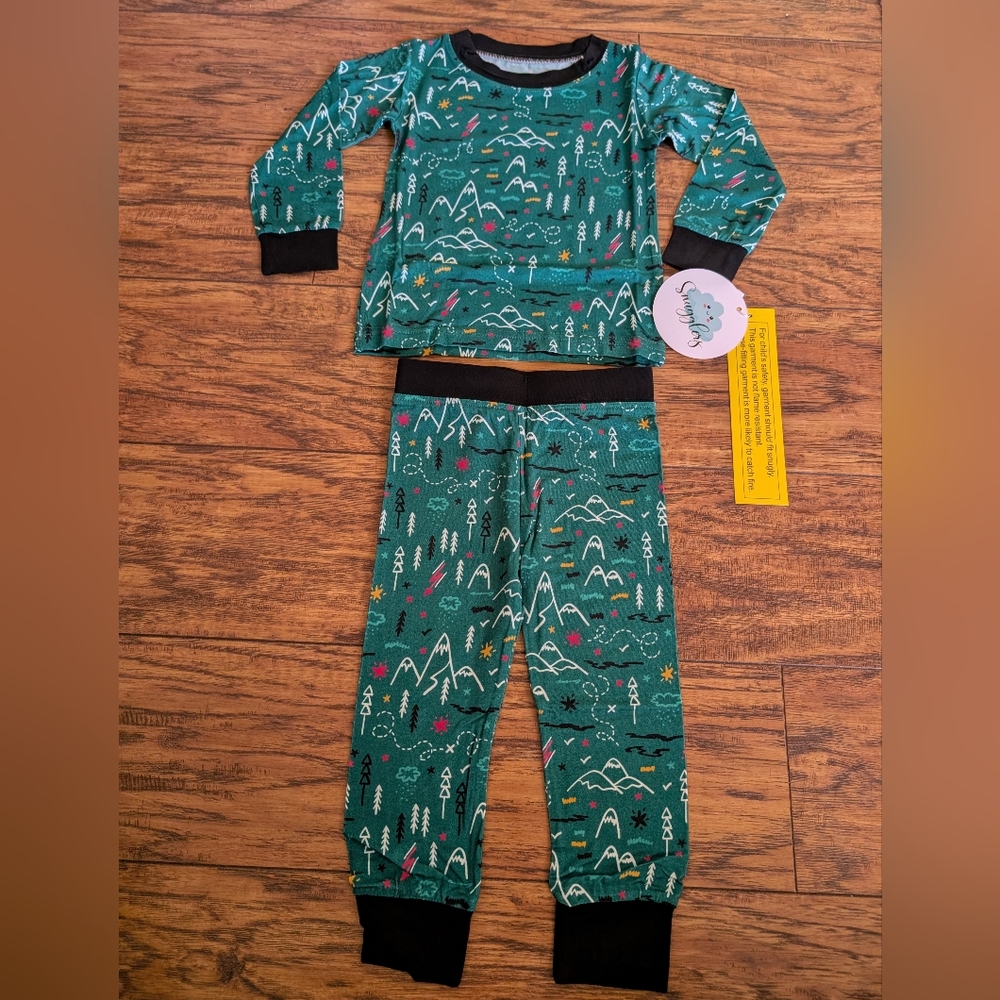 NWT Bamboo‎ Green Outdoor Mountain Print Long Sleeve 2 Piece Pajama Set